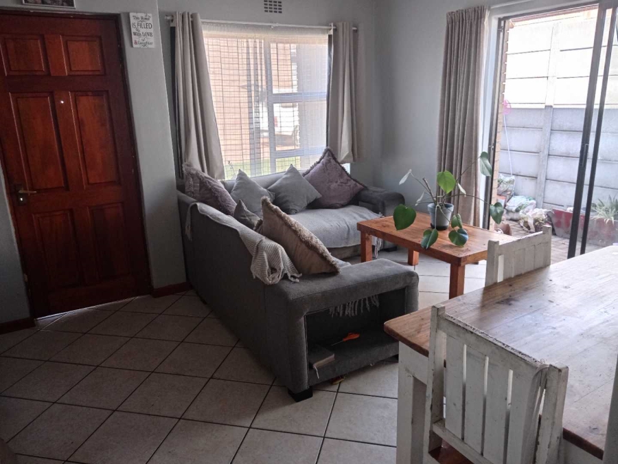 To Let 3 Bedroom Property for Rent in Zonnendal Western Cape